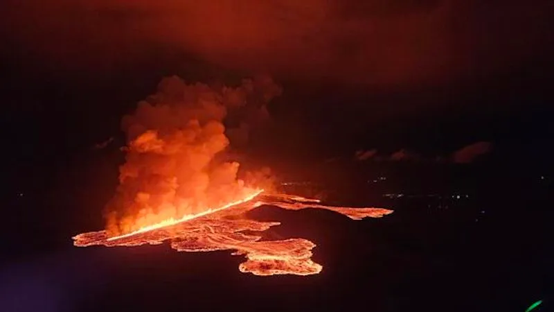 Volcanic eruption started at Sundhnúks crater row at 21:26 UTC tonight, 22 August. This photo is taken one hour after the eruption started and the eruption fracture is estimated approximately 4 km long. Photo: Björn Oddsson/Civil Protection.