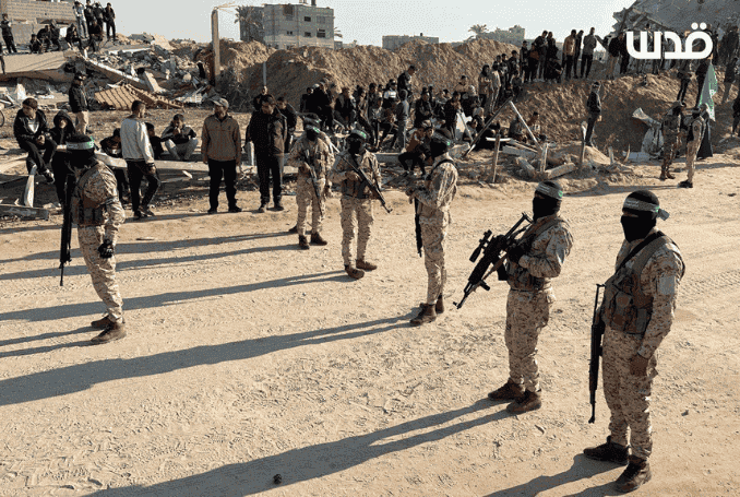 Members of the Al-Qassam Brigades in front of the house of Hamas' leader Yahya Sinwar in Khan Yunis. (Photo: via QNN)