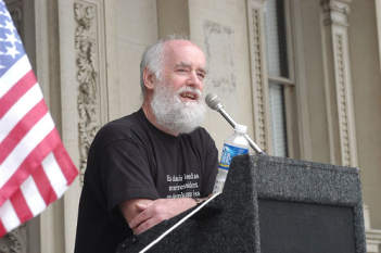 David Lindorff